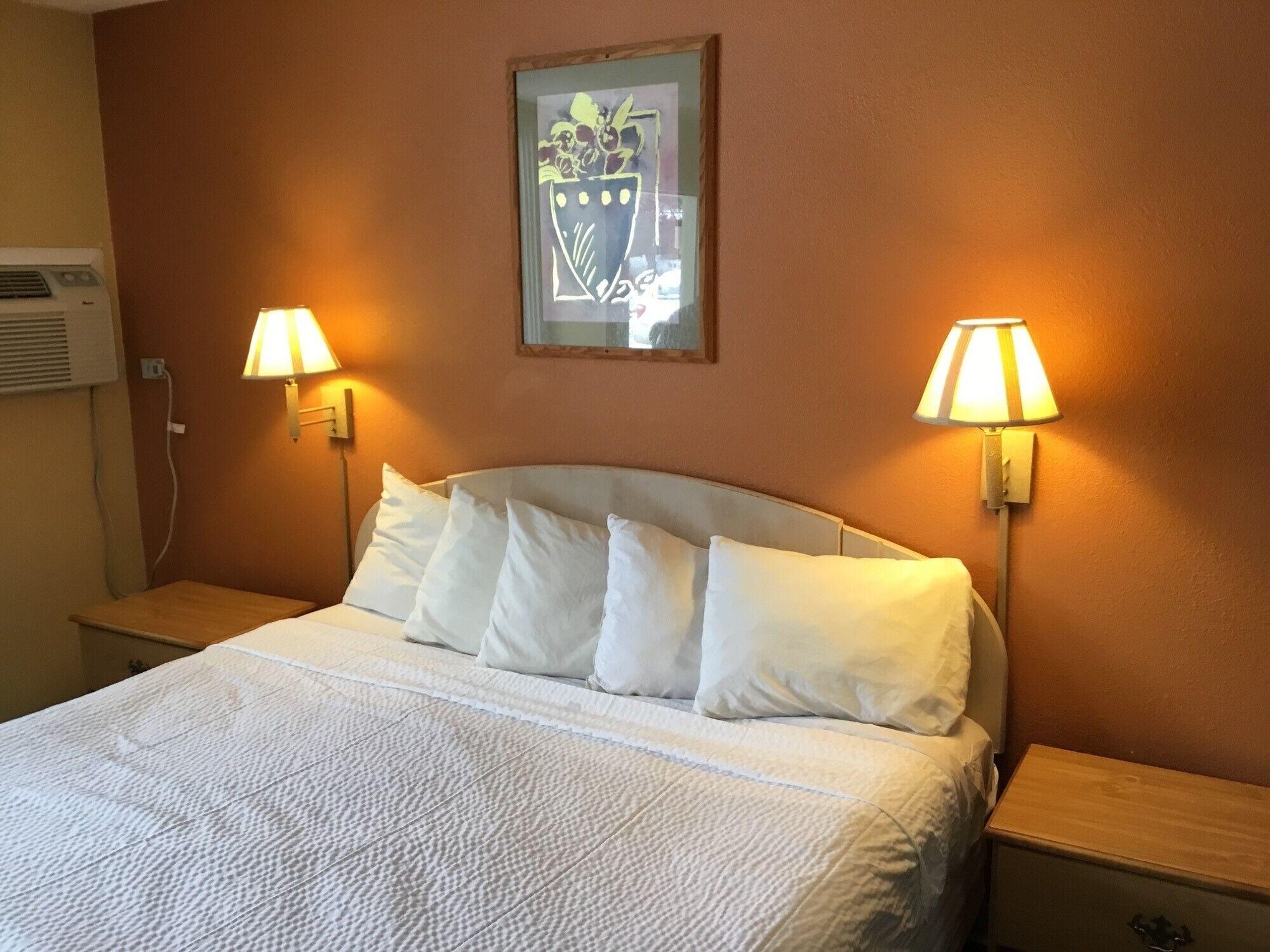 Days Inn By Wyndham Henrietta/Rochester Area Εξωτερικό φωτογραφία