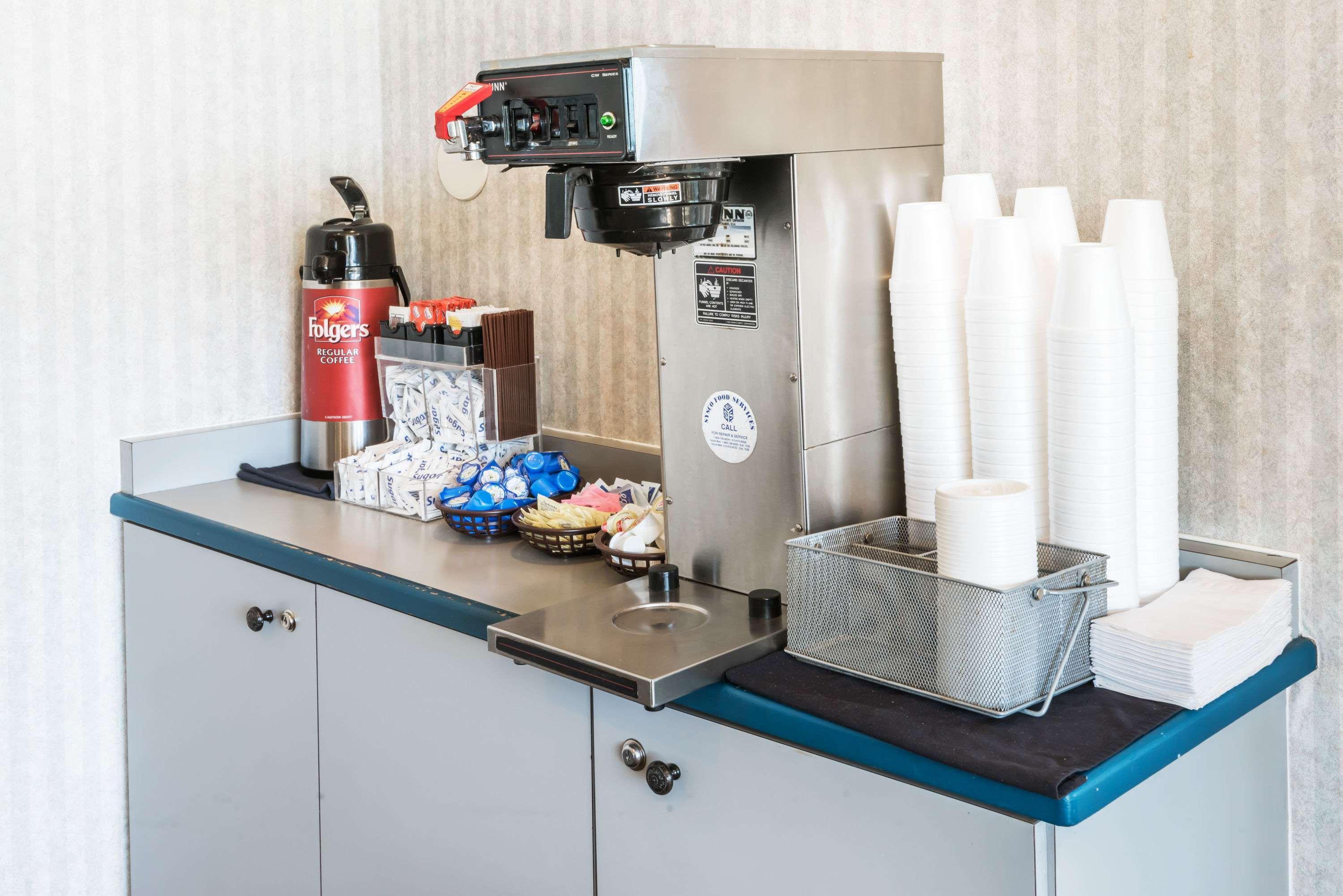Days Inn By Wyndham Henrietta/Rochester Area Εξωτερικό φωτογραφία